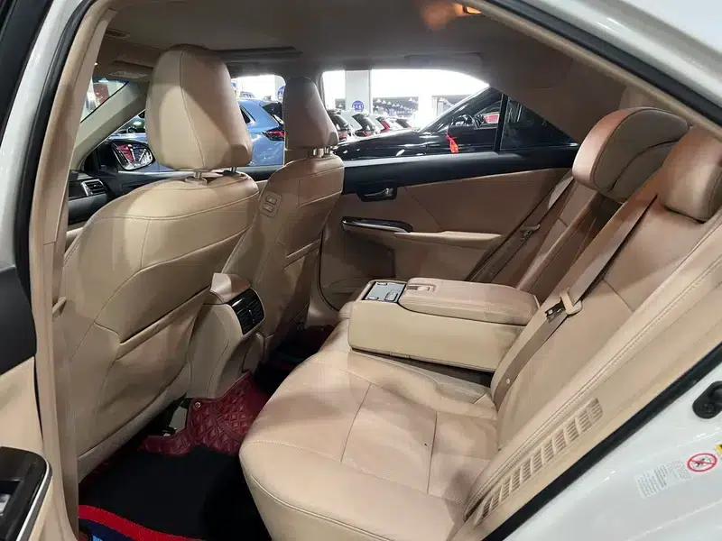 2012 Camry Hybrid 2.5HG Luxury Edition — миниатюра 9