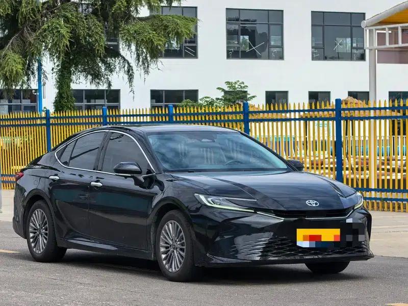 2024 Camry 2.0GVP Luxury Edition — миниатюра 3