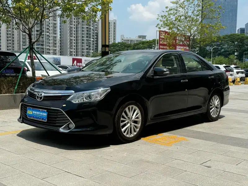 2015 Camry 2.5G Luxury Navigation Edition — миниатюра 1