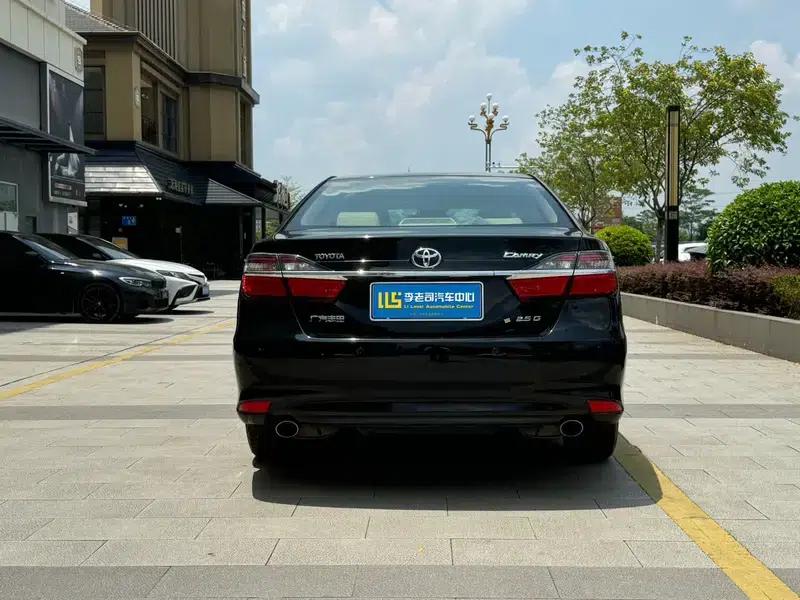 2015 Camry 2.5G Luxury Navigation Edition — миниатюра 5