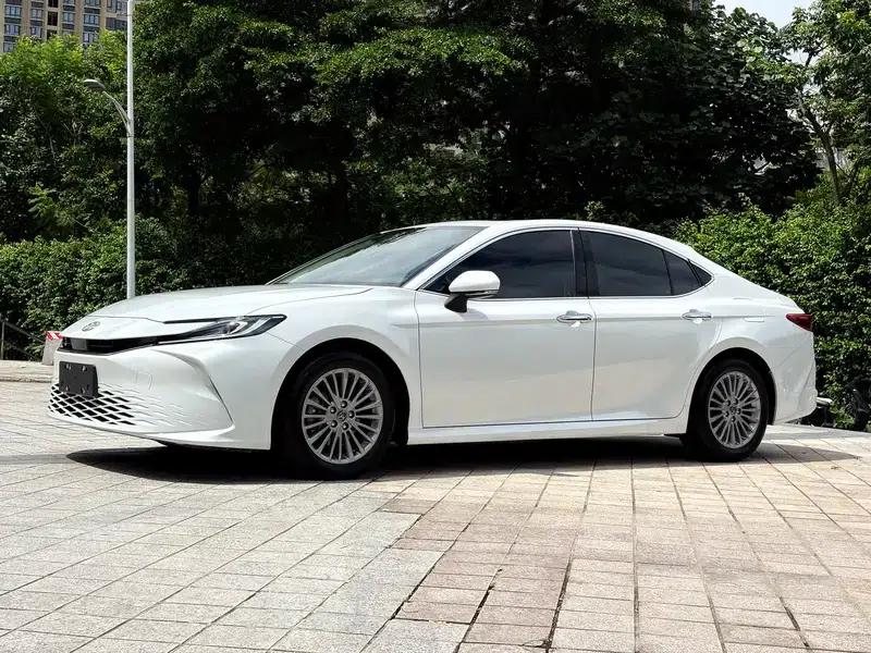 2024 Camry 2.0GVP Luxury Edition — миниатюра 1