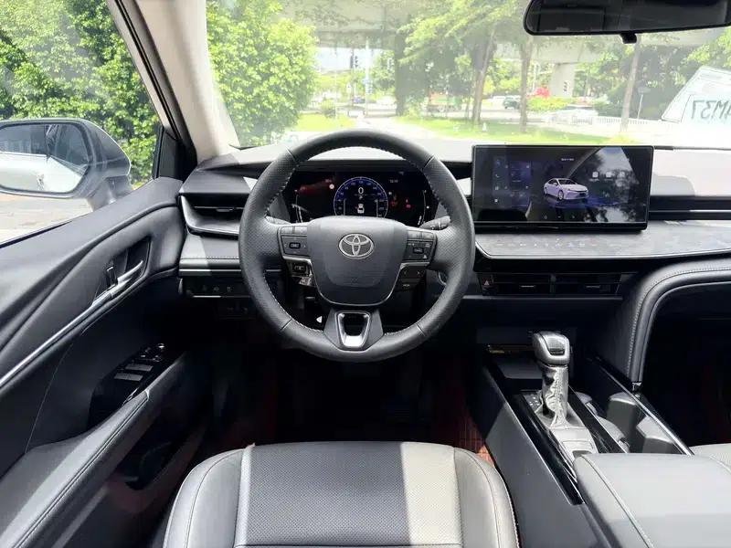 2024 Camry 2.0GVP Luxury Edition — миниатюра 6