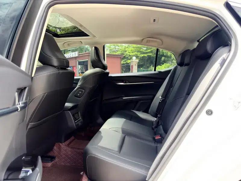 2024 Camry 2.0GVP Luxury Edition — миниатюра 8