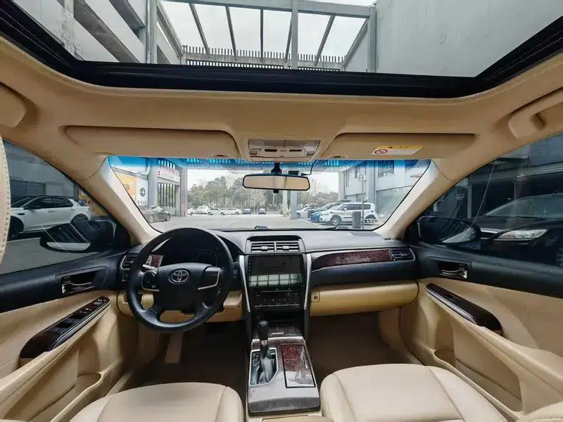 Camry 2016 2.0E 10th Anniversary Elite Edition — миниатюра 7