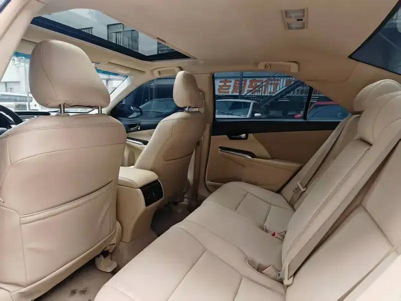 Camry 2016 2.0E 10th Anniversary Elite Edition — миниатюра 9