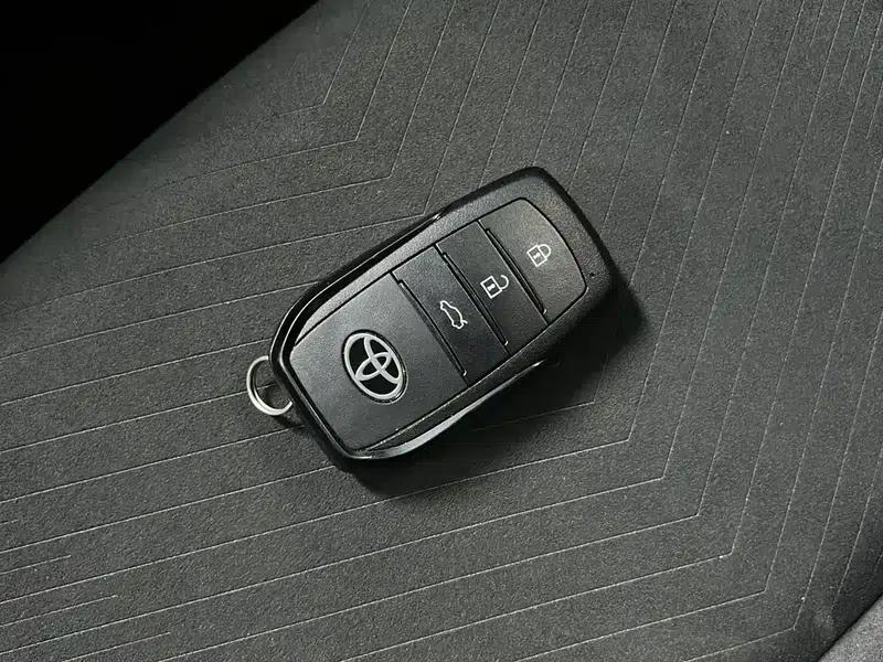 2024 Camry Hybrid 2.0HS Sport Edition — миниатюра 11