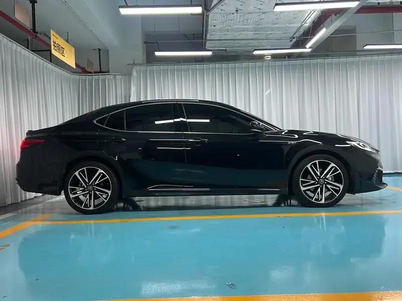 2024 Camry Hybrid 2.0HS Sport Edition — миниатюра 8