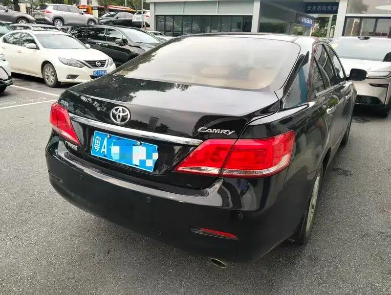 2011 Camry 200E Elite Sunroof Edition — миниатюра 2