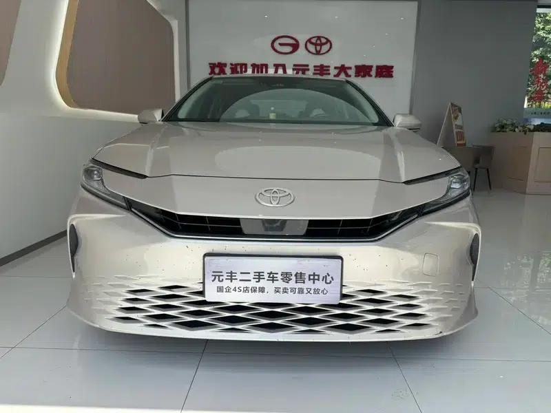2024 Camry Hybrid 2.0HGVP Luxury Edition — миниатюра 2