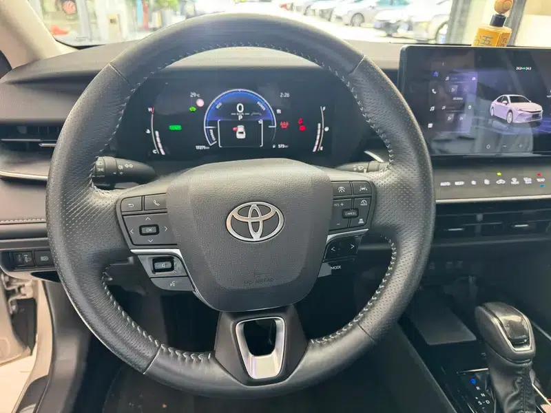 2024 Camry Hybrid 2.0HGVP Luxury Edition — миниатюра 19