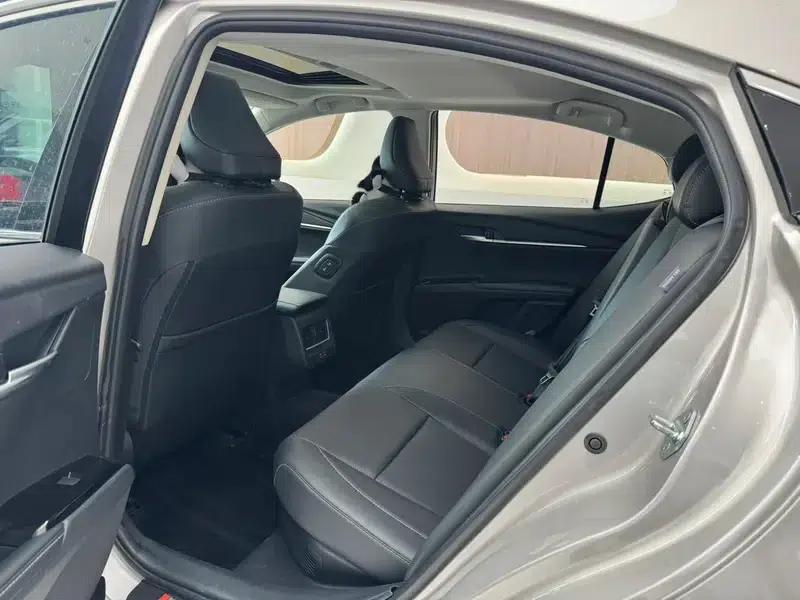 2024 Camry Hybrid 2.0HGVP Luxury Edition — миниатюра 25