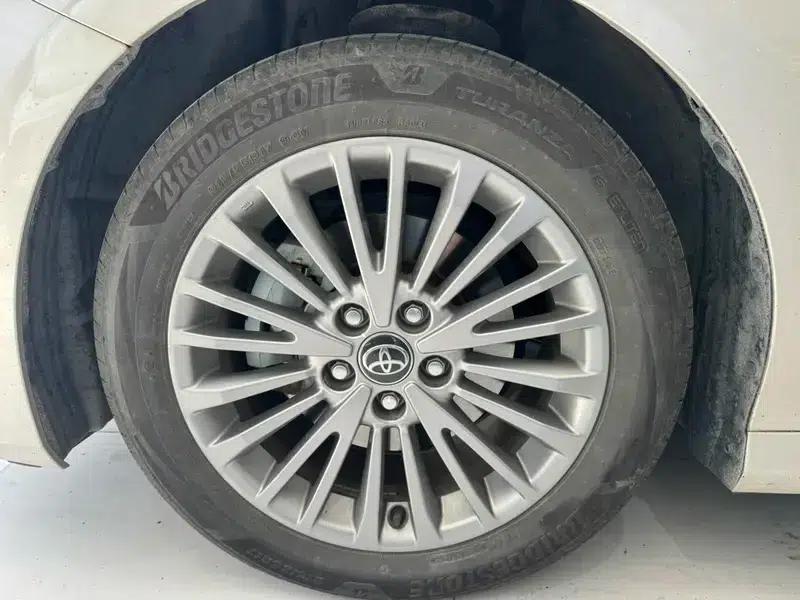 2024 Camry Hybrid 2.0HGVP Luxury Edition — миниатюра 8