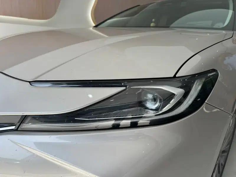 2024 Camry Hybrid 2.0HGVP Luxury Edition — миниатюра 9