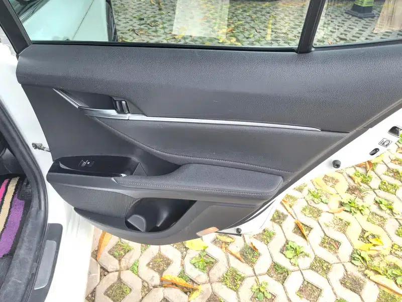 Camry 2019 Hybrid 2.5HG Luxury Edition (China VI Emission Standard) — миниатюра 16
