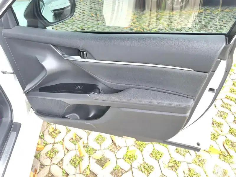 Camry 2019 Hybrid 2.5HG Luxury Edition (China VI Emission Standard) — миниатюра 18