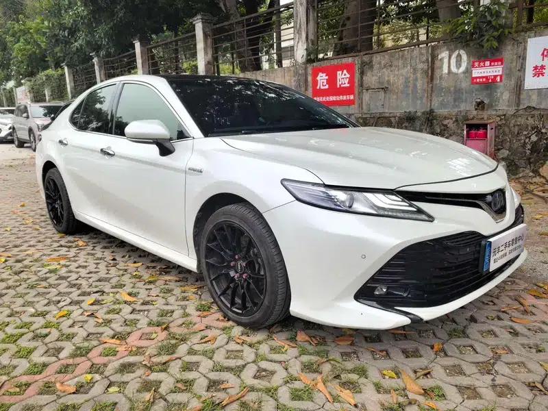 Camry 2019 Hybrid 2.5HG Luxury Edition (China VI Emission Standard) — миниатюра 3