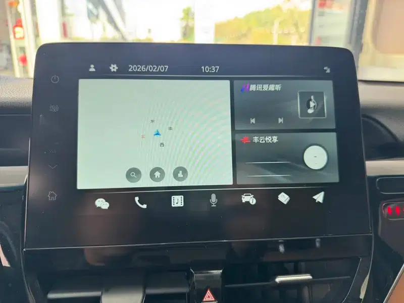 Camry 2021 Hybrid 2.5HG Luxury Edition — миниатюра 15