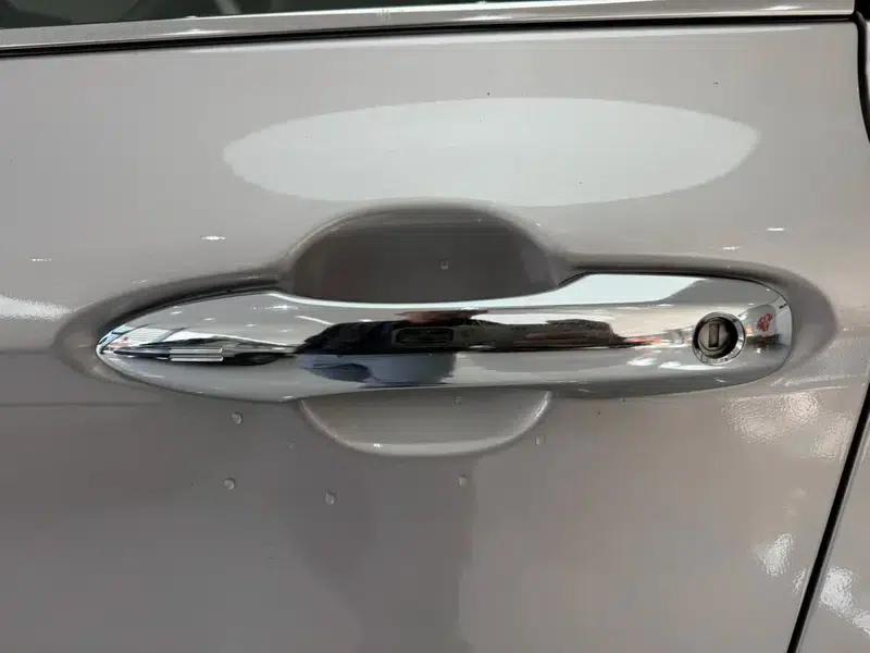 Camry 2021 Hybrid 2.5HG Luxury Edition — миниатюра 10