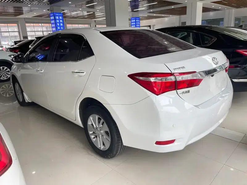 2014 Corolla 1.6L CVT GL — миниатюра 4
