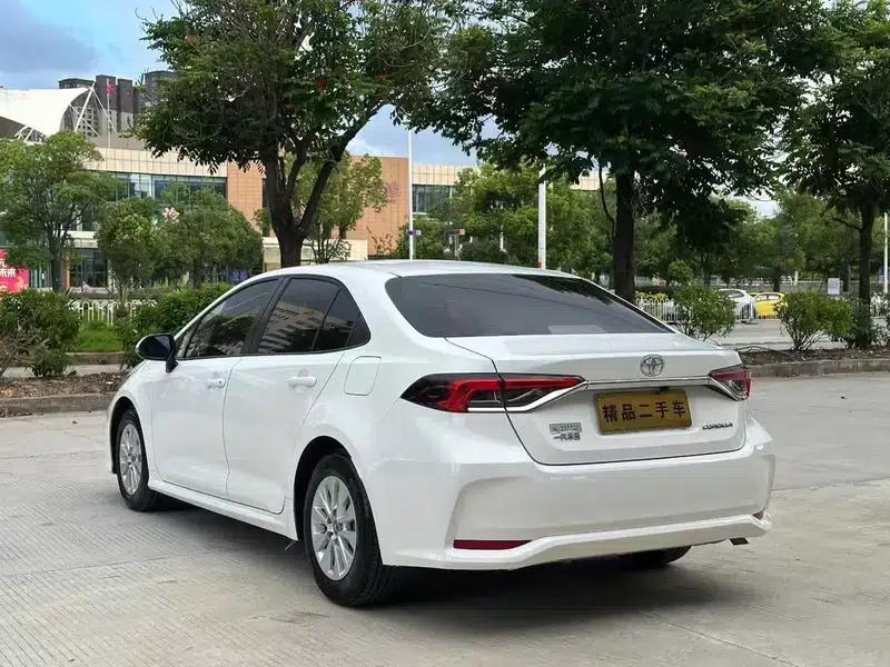 2021 Toyota Corolla 1.5L CVT Pioneer Edition — миниатюра 4