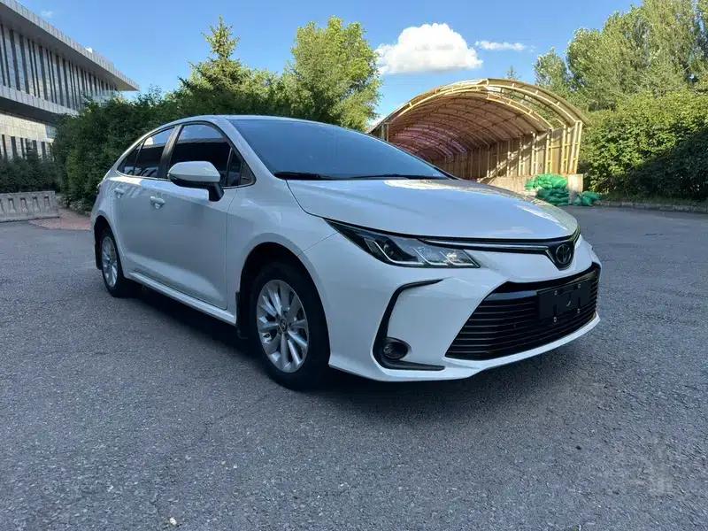 2023 Toyota Corolla 1.2T S-CVT Elite Edition — миниатюра 3