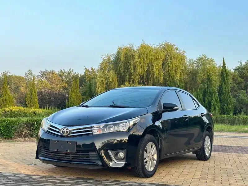 2014 Corolla 1.6L Manual GL — миниатюра 1