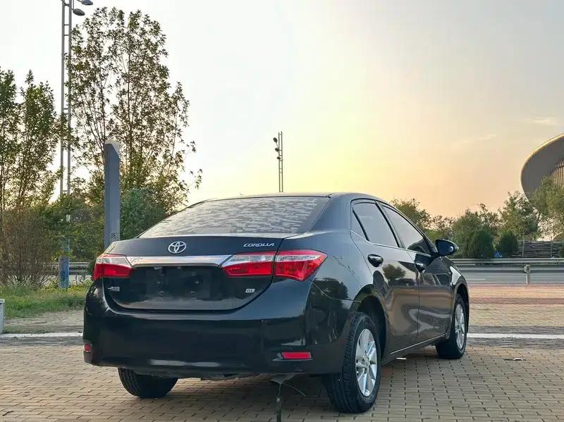 2014 Corolla 1.6L Manual GL — миниатюра 6