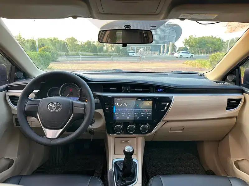 2014 Corolla 1.6L Manual GL — миниатюра 7