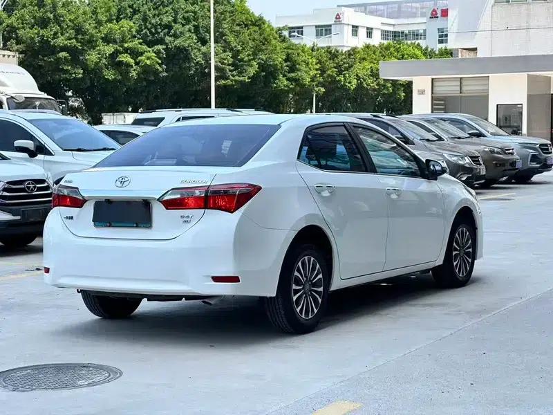 2017 Toyota Corolla Facelift 1.2T S-CVT GL (National V Emission Standard) — миниатюра 6