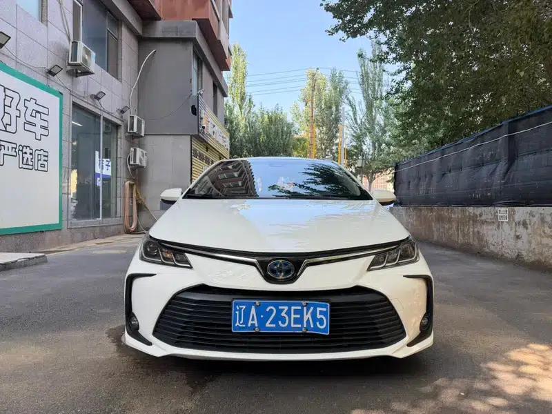 2019 Toyota Corolla Hybrid 1.8L E-CVT GL-i Pioneer Edition — миниатюра 2