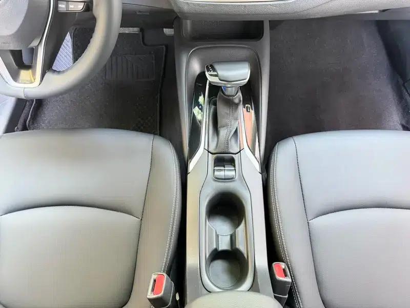 2019 Toyota Corolla Hybrid 1.8L E-CVT GL-i Pioneer Edition — миниатюра 13