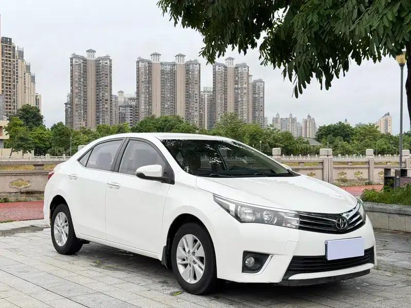 2017 Corolla 1.2T CVT GL — миниатюра 3