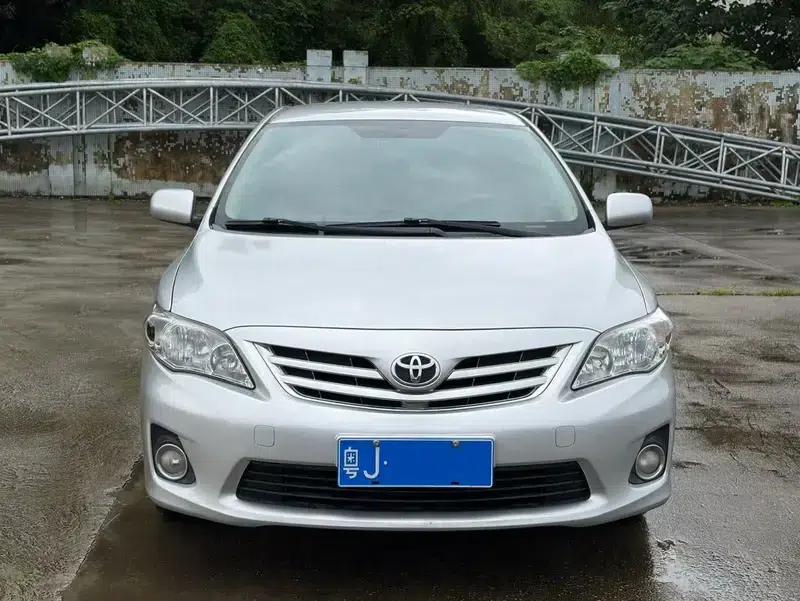 2012 Toyota Corolla Premium Edition 1.6L Automatic GL — миниатюра 2