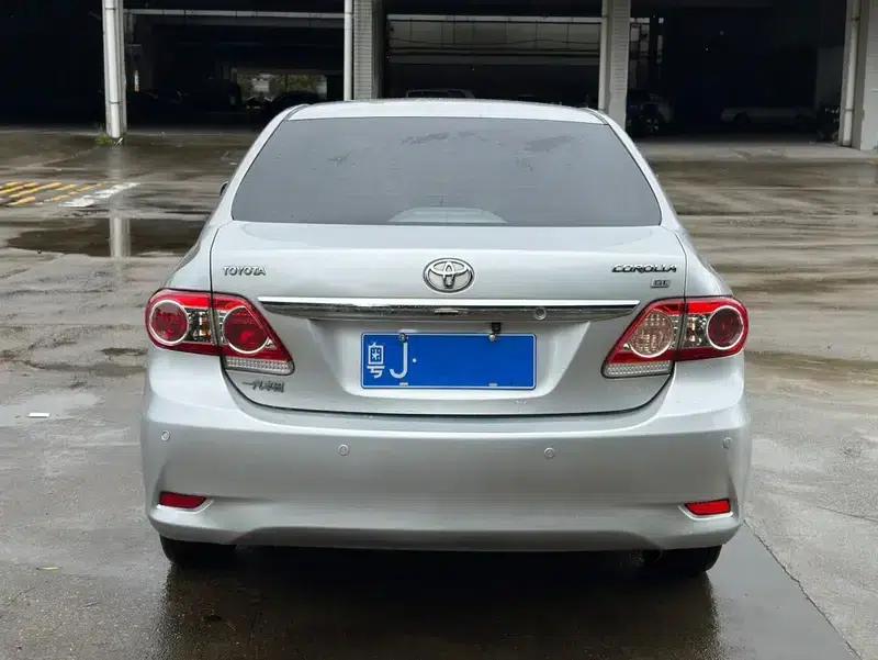 2012 Toyota Corolla Premium Edition 1.6L Automatic GL — миниатюра 5