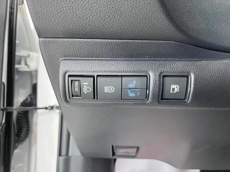 2023 Toyota Corolla Intelligent Hybrid 1.8L E-CVT Elite Edition — миниатюра 17