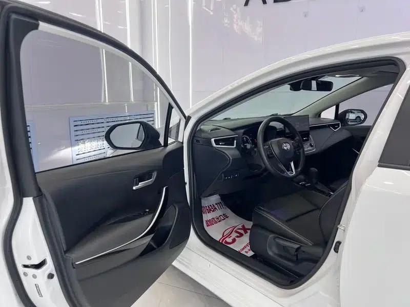 2023 Toyota Corolla Intelligent Hybrid 1.8L E-CVT Elite Edition — миниатюра 20