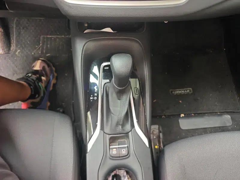 2021 Toyota Corolla 1.2T S-CVT Elite Edition — миниатюра 15