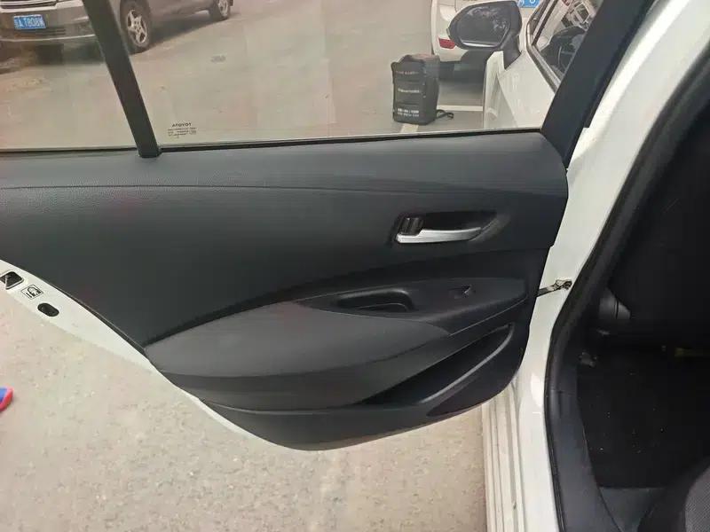 2021 Toyota Corolla 1.2T S-CVT Elite Edition — миниатюра 18