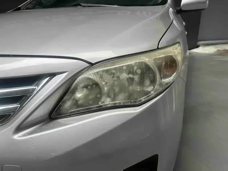 2011 Toyota Corolla 1.6L Manual GL Sunroof Edition — миниатюра 6