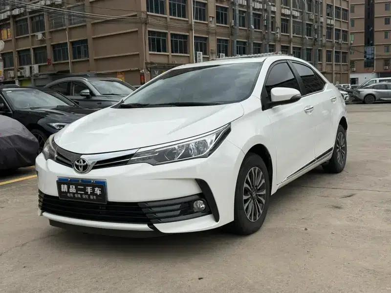 2017 Corolla 1.2T CVT GL-i — миниатюра 1