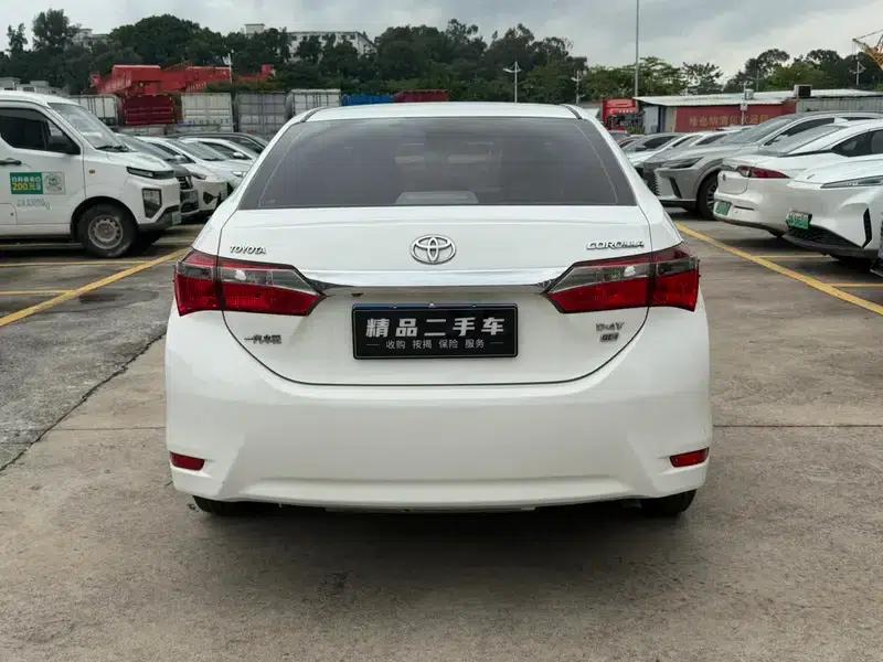 2017 Corolla 1.2T CVT GL-i — миниатюра 5