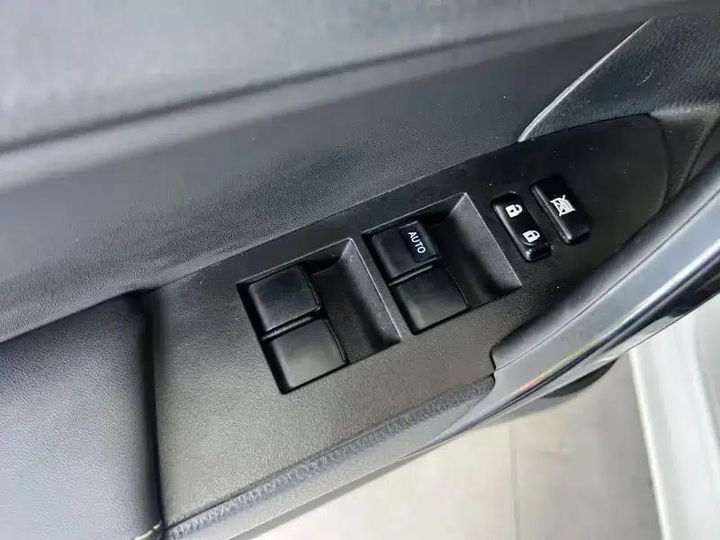 2017 Toyota Corolla Facelift 1.2T S-CVT GL (National V Emission Standard) — миниатюра 19