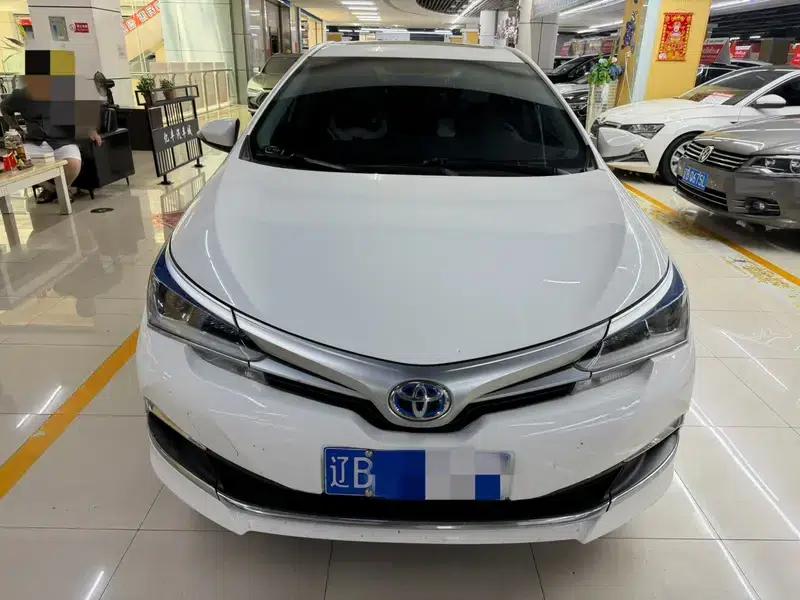 2017 Toyota Corolla Hybrid 1.8L E-CVT Leading Edition (National V Emission Standard) — миниатюра 2