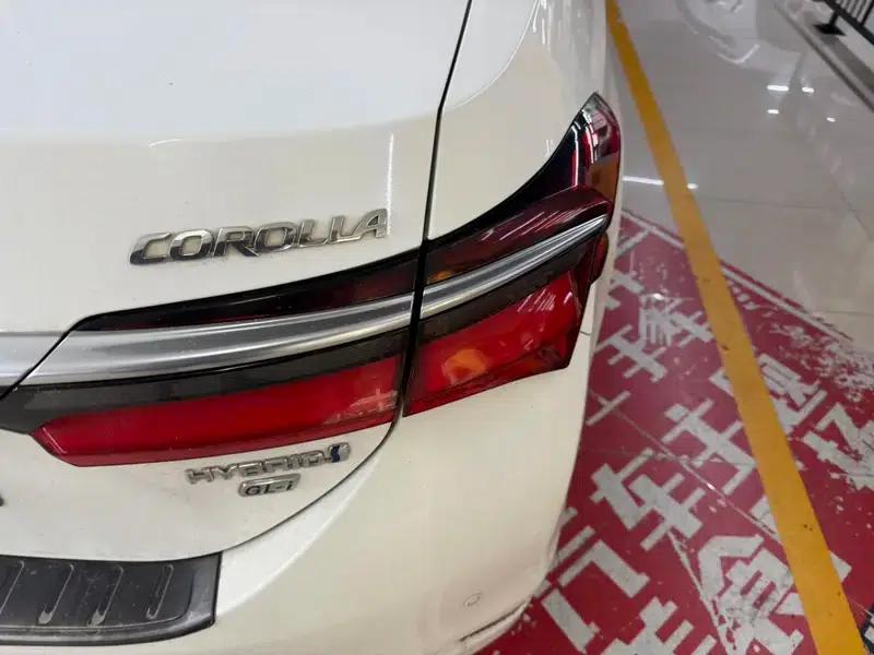 2017 Toyota Corolla Hybrid 1.8L E-CVT Leading Edition (National V Emission Standard) — миниатюра 8
