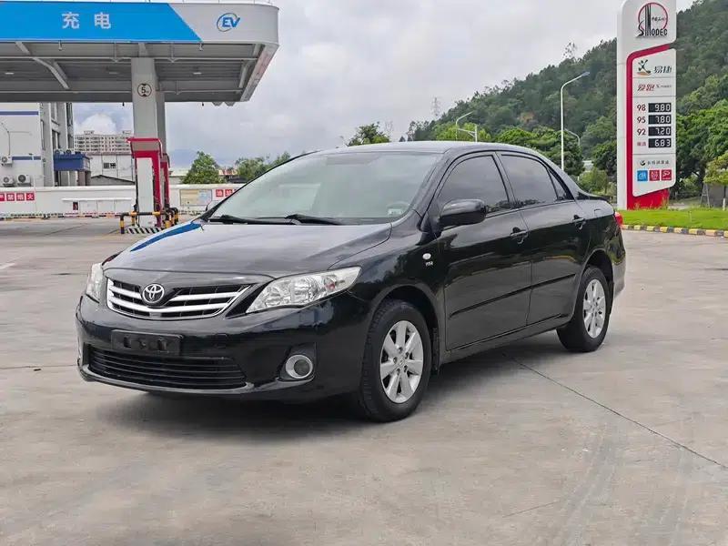 2011 Corolla 1.6L Automatic GL — миниатюра 1