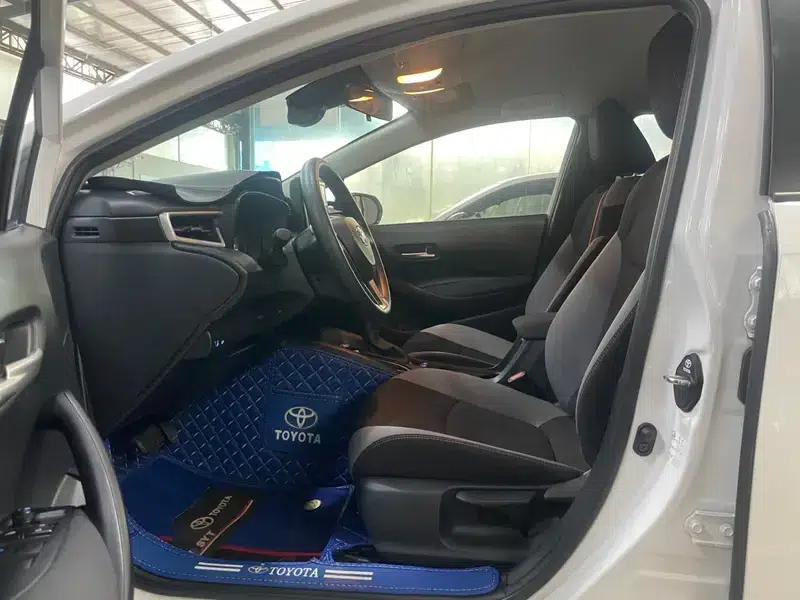 2023 Toyota Corolla 1.2T S-CVT Pioneer Edition — миниатюра 17