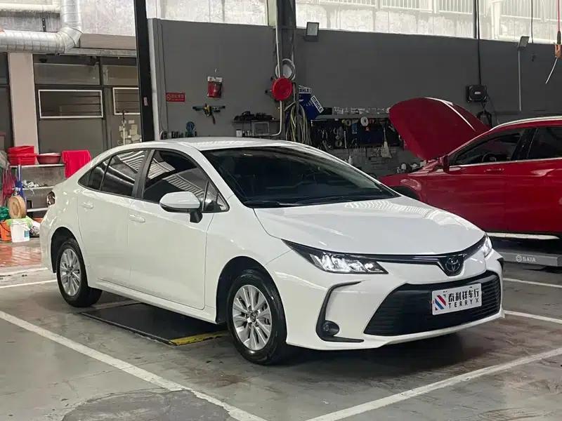 2023 Toyota Corolla 1.2T S-CVT Pioneer Edition — миниатюра 3