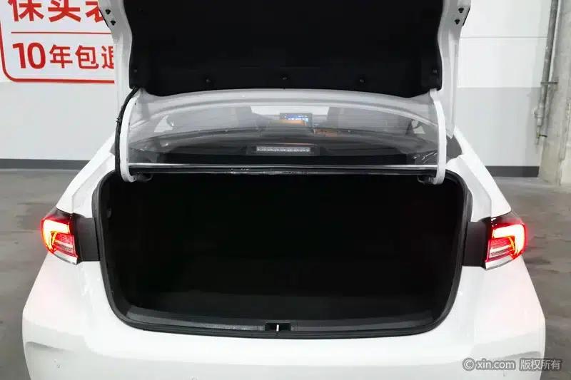 2021 Toyota Corolla Hybrid 1.8L E-CVT Elite Edition — миниатюра 24