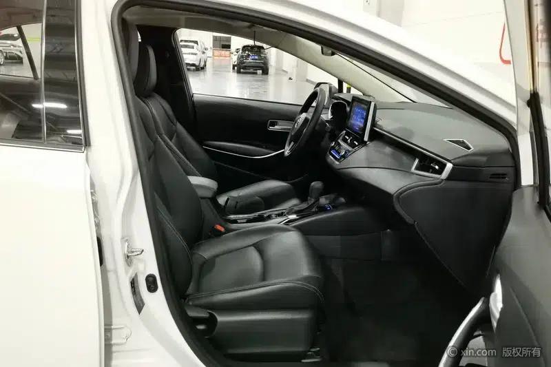 2021 Toyota Corolla Hybrid 1.8L E-CVT Elite Edition — миниатюра 10