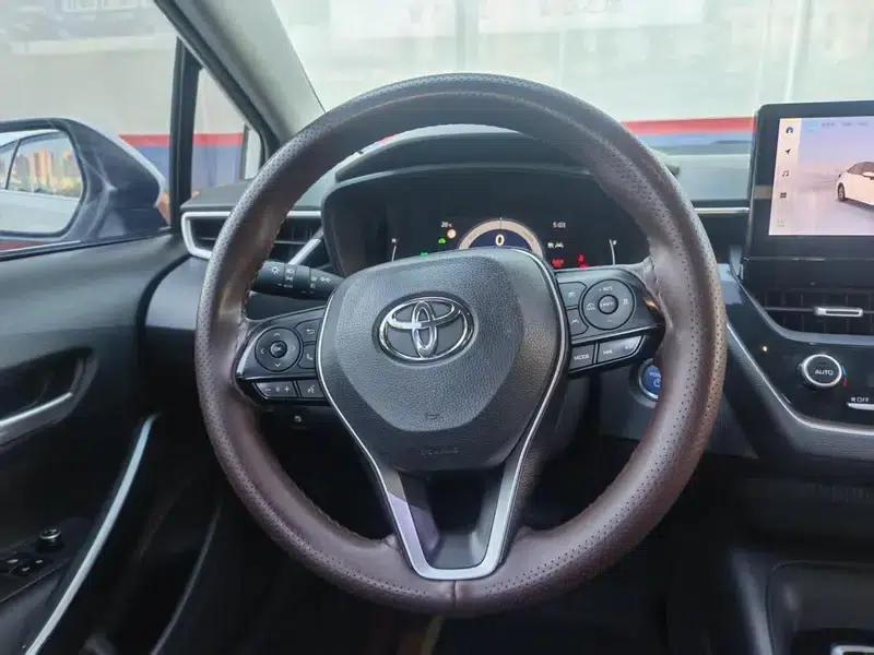 2023 Toyota Corolla Intelligent Hybrid 1.8L E-CVT Elite Edition — миниатюра 11